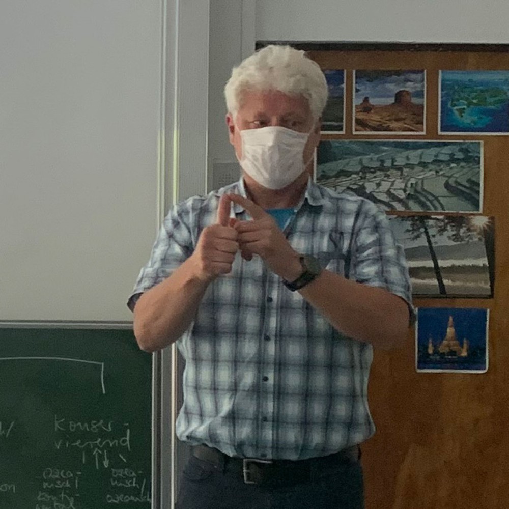 Ein Klimaexperte sensibilisiert Schüler:innen des SMG für die Folgen des Klimawandels