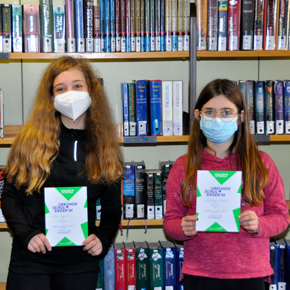 Vorlesewettbewerb in der Bibliothek des SMG