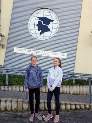 Unterstufensprecherinnen: Alma Firyn (7a) und Hannah Naab (7g) 