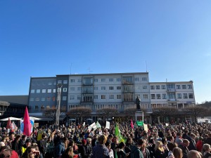 Versammlung auf dem Gutenbergplatz